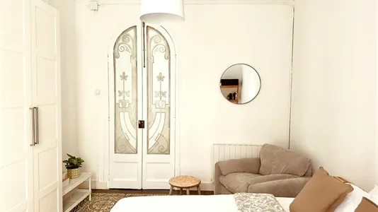 Rooms in Barcelona Eixample - photo 5
