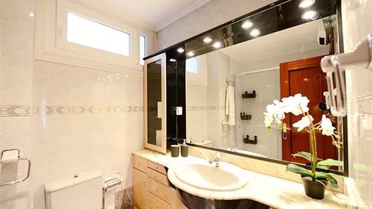 Rooms in Bilbao - photo 9