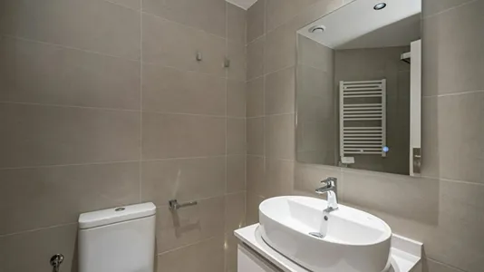 Rooms in Madrid Chamartín - photo 6