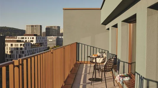 Houses in Bülach - photo 6