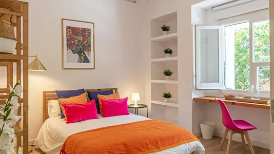 Rooms in Barcelona Eixample - photo 1