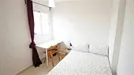 Room for rent, Barcelona Sants-Montjuïc, Barcelona, &lt;span class=&quot;blurred street&quot; onclick=&quot;ProcessAdRequest(12233204)&quot;&gt;&lt;span class=&quot;hint&quot;&gt;See streetname&lt;/span&gt;[xxxxxxxxxxxxx]&lt;/span&gt;