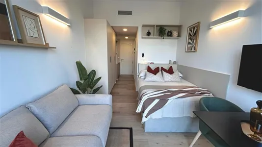 Apartments in El Encinar de los Reyes - photo 5