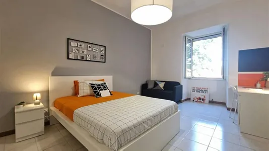 Rooms in Roma Municipio VIII – Appia Antica - photo 1