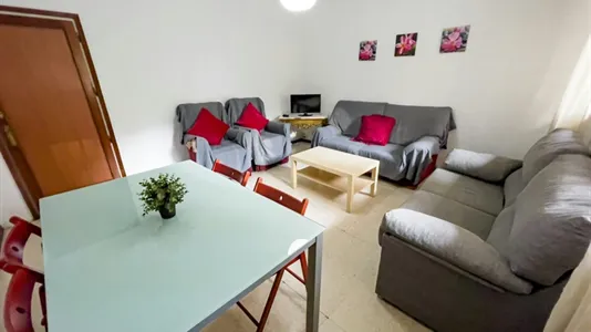 Rooms in Enramadilla - photo 6