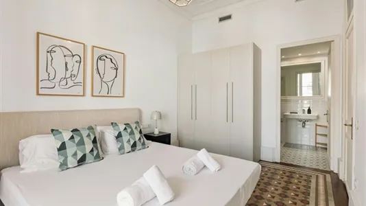 Apartments in Barcelona Eixample - photo 6