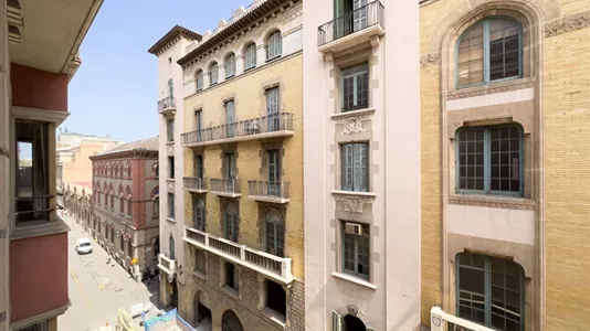 Rooms in Barcelona Ciutat Vella - photo 4