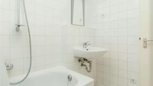 Rooms in Berlin Charlottenburg-Wilmersdorf - photo 9