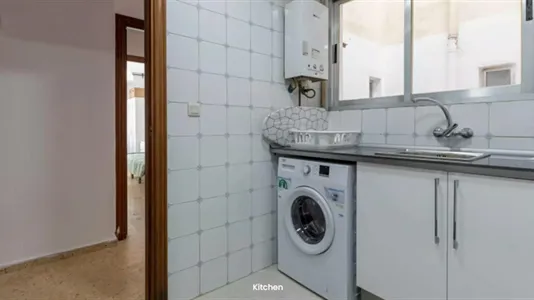 Rooms in Valencia Ciutat Vella - photo 9