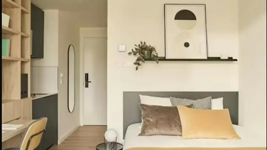 Rooms in Madrid Centro - photo 2