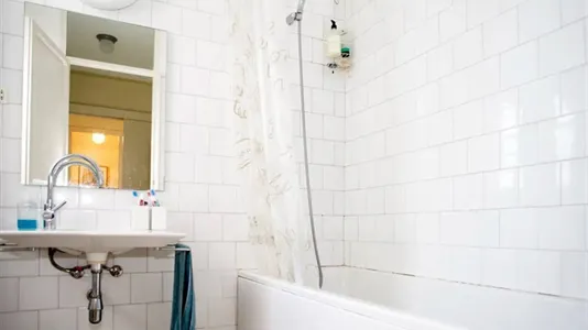 Rooms in Barcelona Sarrià-St. Gervasi - photo 9