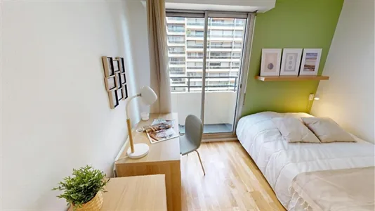 Rooms in Paris 15ème arrondissement - photo 2