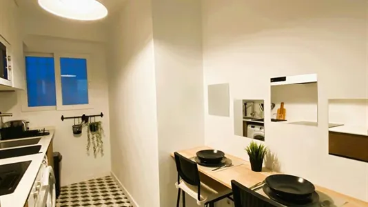 Rooms in Valencia Algirós - photo 8