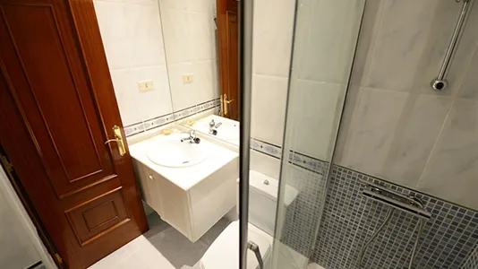 Rooms in Bilbao - photo 10