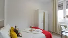 Room for rent, Madrid Centro, Madrid, &lt;span class=&quot;blurred street&quot; onclick=&quot;ProcessAdRequest(7753432)&quot;&gt;&lt;span class=&quot;hint&quot;&gt;See streetname&lt;/span&gt;[xxxxxxxxxxxxx]&lt;/span&gt;