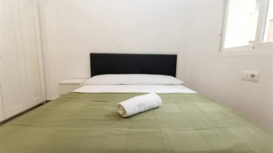 Rooms in Málaga - photo 2