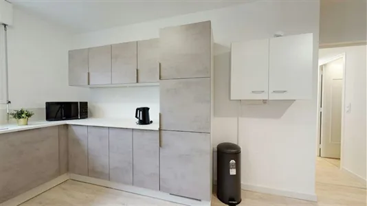 Rooms in Lyon - photo 9