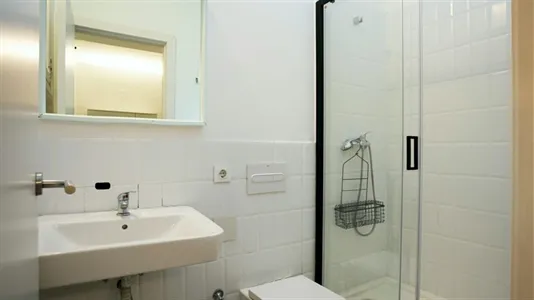 Rooms in Barcelona Eixample - photo 3