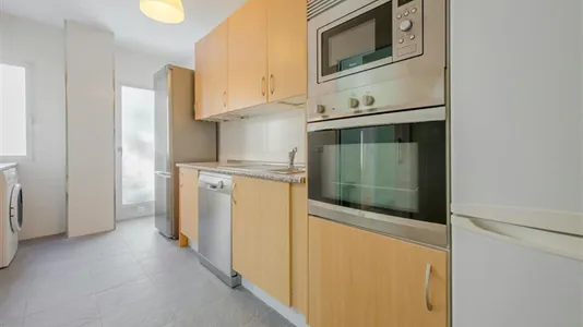 Rooms in Madrid Retiro - photo 10