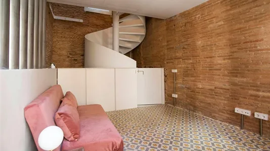 Apartments in Barcelona Ciutat Vella - photo 6