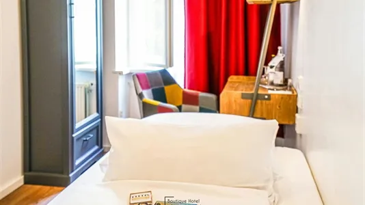 Rooms in Berlin Charlottenburg-Wilmersdorf - photo 5