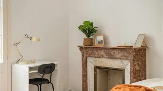 Rooms in Barcelona Ciutat Vella - photo 5