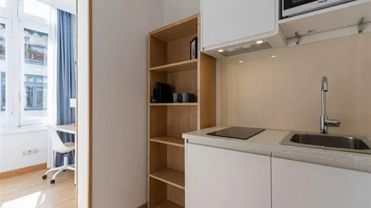 Rooms in Madrid Centro - photo 5