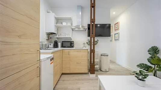 Rooms in Madrid Centro - photo 5