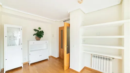 Apartments in Alcorcón - photo 5