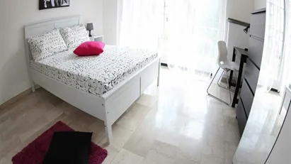 Room for rent in Milano Zona 6 - Barona, Lorenteggio, Milan