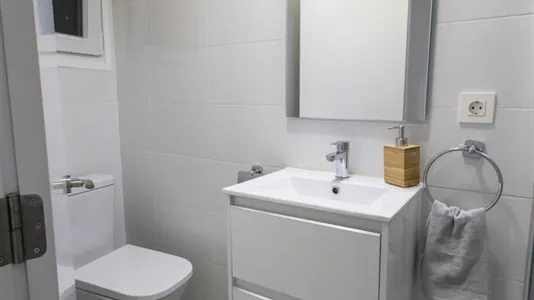 Rooms in Barcelona Nou Barris - photo 4