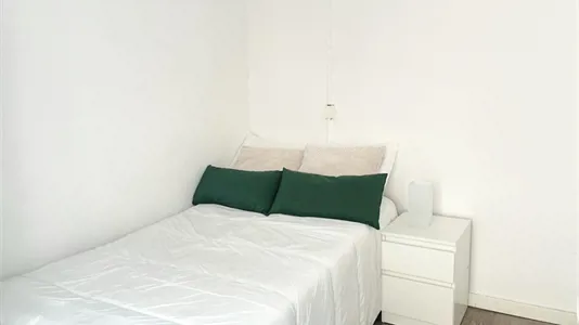 Rooms in Barcelona Ciutat Vella - photo 1