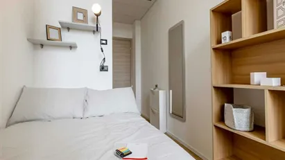 Room for rent in Turin, Piemonte