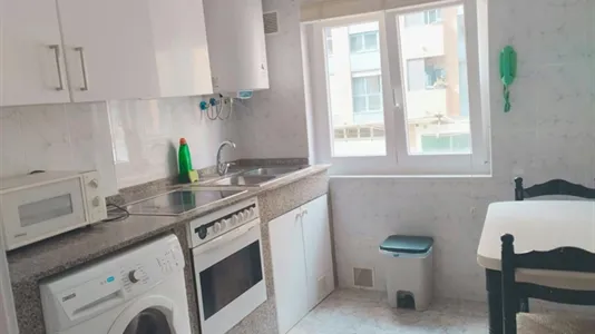 Rooms in Oviedo - photo 10