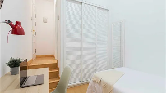Rooms in Madrid Centro - photo 4