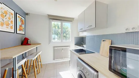 Rooms in Saint-Étienne - photo 8