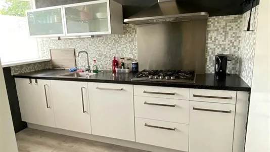 Rooms in Capelle aan den IJssel - photo 4