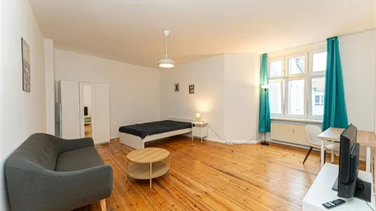 Apartments in Berlin Friedrichshain-Kreuzberg - photo 2