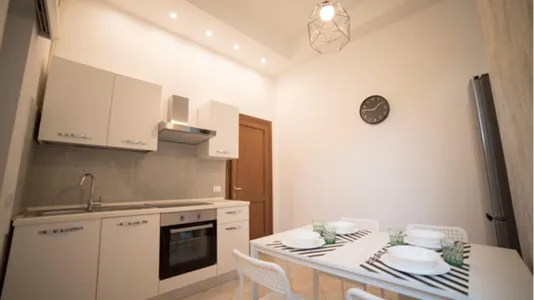 Rooms in Florence - photo 9