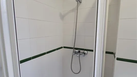 Rooms in Granada - photo 10