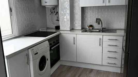 Rooms in Málaga - photo 8