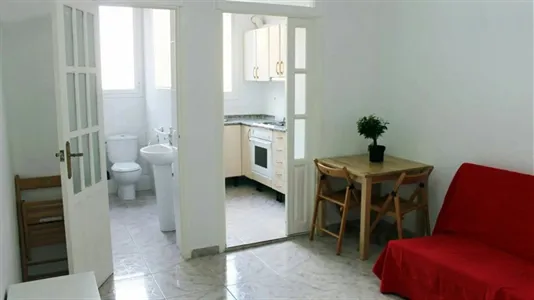 Rooms in Barcelona Sants-Montjuïc - photo 4