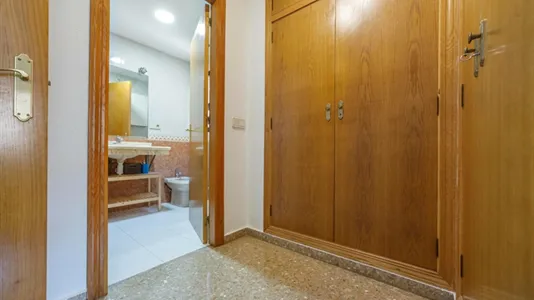 Rooms in el Camí de Vera - photo 7