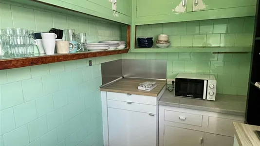 Rooms in Barcelona Ciutat Vella - photo 5