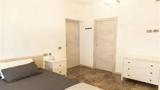 Rooms in Roma Municipio XIV – Monte Mario - photo 3