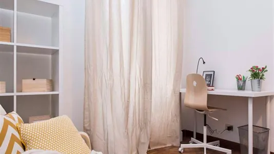 Rooms in Milano Zona 2 - Stazione Centrale, Gorla, Turro, Greco, Crescenzago - photo 3