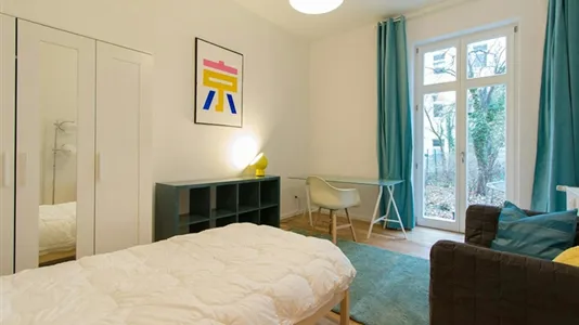 Rooms in Berlin Friedrichshain-Kreuzberg - photo 2