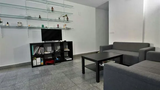 Apartments in Valencia Extramurs - photo 8