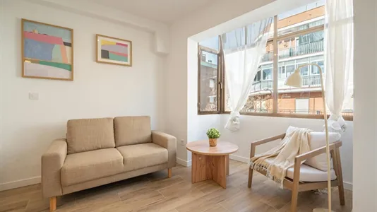 Apartments in Los Claveles - photo 7