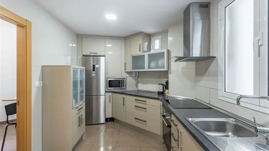 Rooms in Granada - photo 9